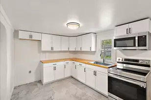47 Wayne St, Allegan, MI 49010 - Photo 22