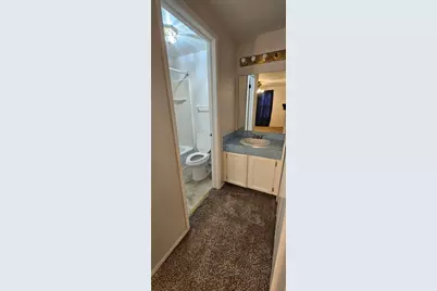 20016 Village Green Court, Brownstown, MI 48183 - Photo 12