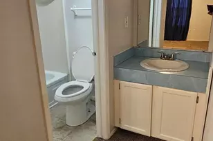 20016 Village Green Ct, Brownstown, MI 48183 - Photo 12