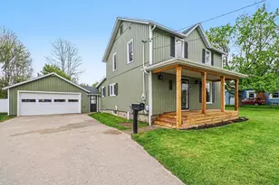 611 S Farmer St, Otsego, MI 49078 - Photo 2