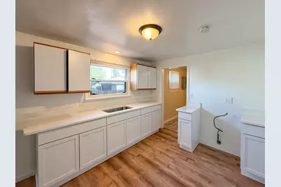 13460 Georgiana Avenue, Warren, MI 48089 - Photo 6