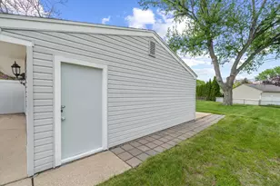 36753 Greenbush Rd, Wayne, MI 48184 - Photo 48