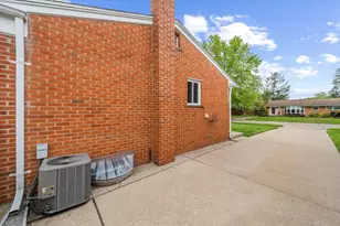 36753 Greenbush Rd, Wayne, MI 48184 - Photo 42