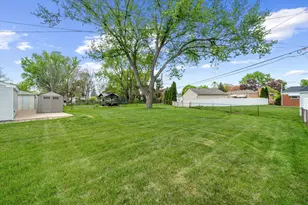 36753 Greenbush Rd, Wayne, MI 48184 - Photo 52