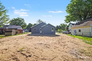 4655 Henry St, Norton Shores, MI 49441 - Photo 20