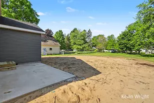 4655 Henry St, Norton Shores, MI 49441 - Photo 18