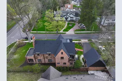 245 Briarwood Avenue SE, East Grand Rapids, MI 49506 - Photo 82