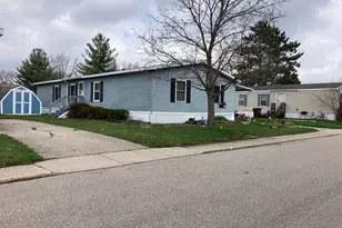 3685 Sugar Loaf St NW, Grand Rapids, MI 49544 - Photo 2