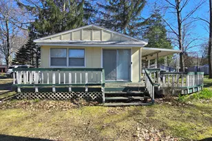 11610 Heron Dr, Lakeview, MI 48850 - Photo 2