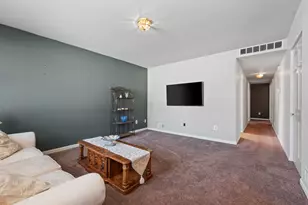 27463 Delton St, Madison Heights, MI 48071 - Photo 8