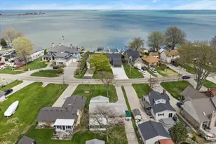 38909 Lakeshore Dr, Harrison Township, MI 48045 - Photo 42
