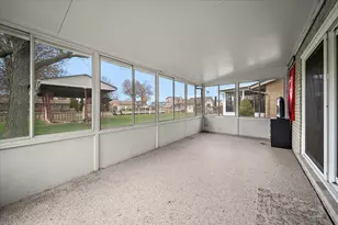 38909 Lakeshore Dr, Harrison Township, MI 48045 - Photo 16