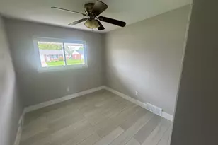26165 Cunningham Dr, Warren, MI 48091 - Photo 12