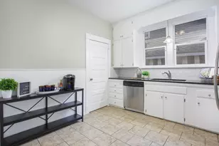 1128 Powers Ave NW, Grand Rapids, MI 49504 - Photo 10