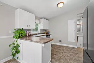 704 Flamingo Ave, Portage, MI 49024 - Photo 10