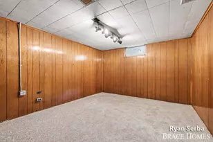 960 35th St SW, Wyoming, MI 49509 - Photo 22