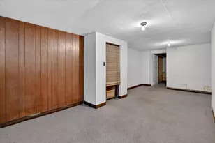 747 Crescent Rd, Jackson, MI 49203 - Photo 36