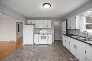 15514 Mercury Dr, Grand Haven, MI 49417 - Photo 6