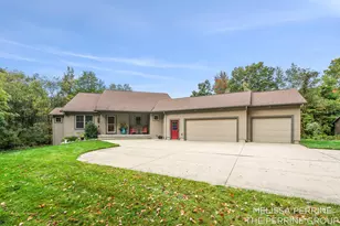 14300 Oberley Dr SE, Lowell, MI 49331 - Photo 6