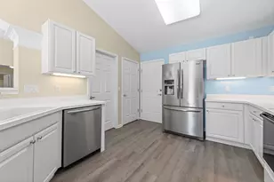 821 Huntington Dr, South Lyon, MI 48178 - Photo 14