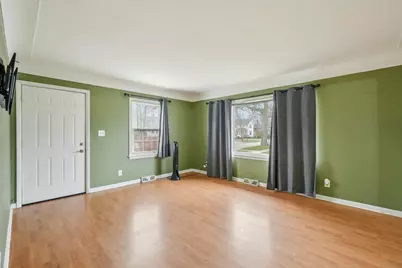 424 W 4th Street, Monroe, MI 48161 - Photo 4