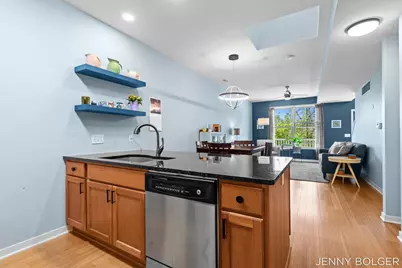 800 Livingston Avenue NE, Grand Rapids, MI 49503 - Photo 4