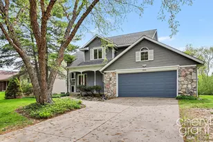 2314 Midvale St NE, Grand Rapids, MI 49505 - Photo 2