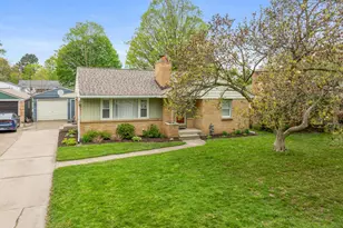 1501 Carlton Ave NE, Grand Rapids, MI 49505 - Photo 32