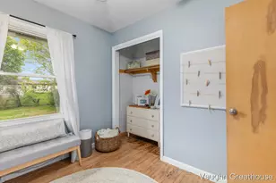 1501 Carlton Ave NE, Grand Rapids, MI 49505 - Photo 16
