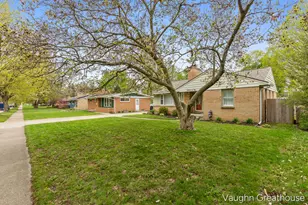 1501 Carlton Ave NE, Grand Rapids, MI 49505 - Photo 4