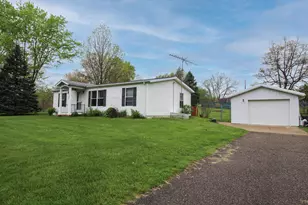 11082 Elizabeth Dr, Three Rivers, MI 49093 - Photo 2