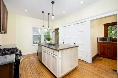 1607 S University, Ann Arbor, MI 48104 - Photo 12