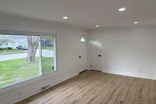 2432 Blodgett St, Muskegon, MI 49441 - Photo 4