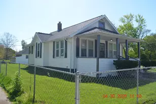 791 McAllister Ave, Benton Harbor, MI 49022 - Photo 2