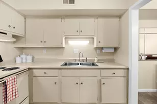 742 W Kilgore Rd, Kalamazoo, MI 49008 - Photo 6