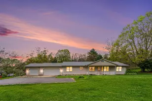 170 4th St, Plainwell, MI 49080 - Photo 2