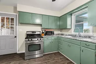 17 Boyd St, Battle Creek, MI 49037 - Photo 8