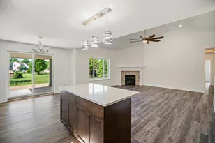 33845 Stevenson St, Clinton Twp, MI 48035 - Photo 2