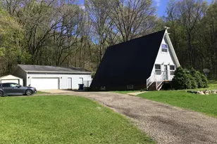 1135 Marsh Rd, Plainwell, MI 49080 - Photo 2