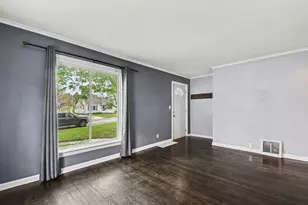 1350 Lewison Ave NE, Grand Rapids, MI 49505 - Photo 4