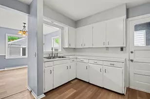 1350 Lewison Ave NE, Grand Rapids, MI 49505 - Photo 12