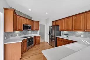 44543 Birchwood Ct, Northville, MI 48168 - Photo 20