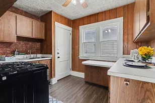 23 E Kingman Ave, Battle Creek, MI 49014 - Photo 8