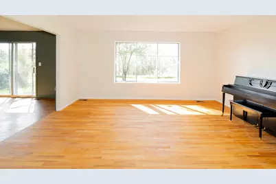 2317 Georgetown Boulevard, Ann Arbor, MI 48105 - Photo 2