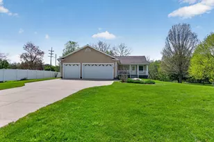 334 Marion St, Jackson, MI 49203 - Photo 4