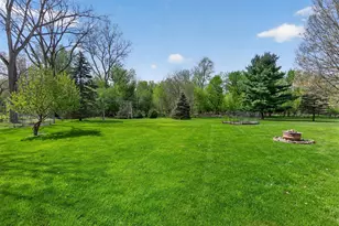 334 Marion St, Jackson, MI 49203 - Photo 60