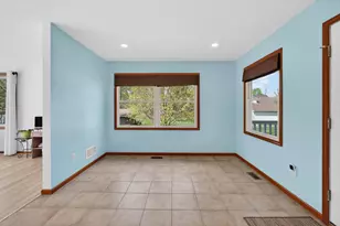 334 Marion St, Jackson, MI 49203 - Photo 12