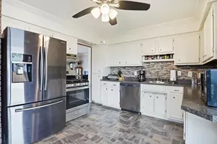 28467 Florence St, Garden City, MI 48135 - Photo 12