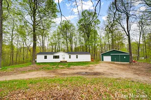 2910 Tobias Rd, Delton, MI 49046 - Photo 30
