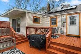 2125 Lawnel Ave, Norton Shores, MI 49441 - Photo 32
